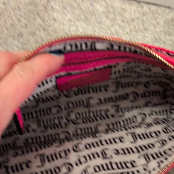 Nwt Juicy Couture Hot Pink Shoulder Bag with Gold Chain - Picture 13 of 16